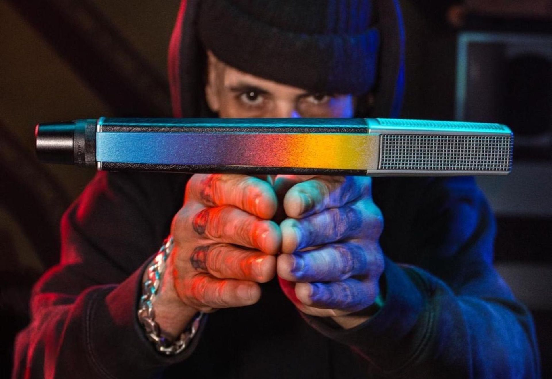 Mucho Muchacho & Felipe Pantone presenten: Crematico, A visual concept by FPST desarrollado a Casa Axis