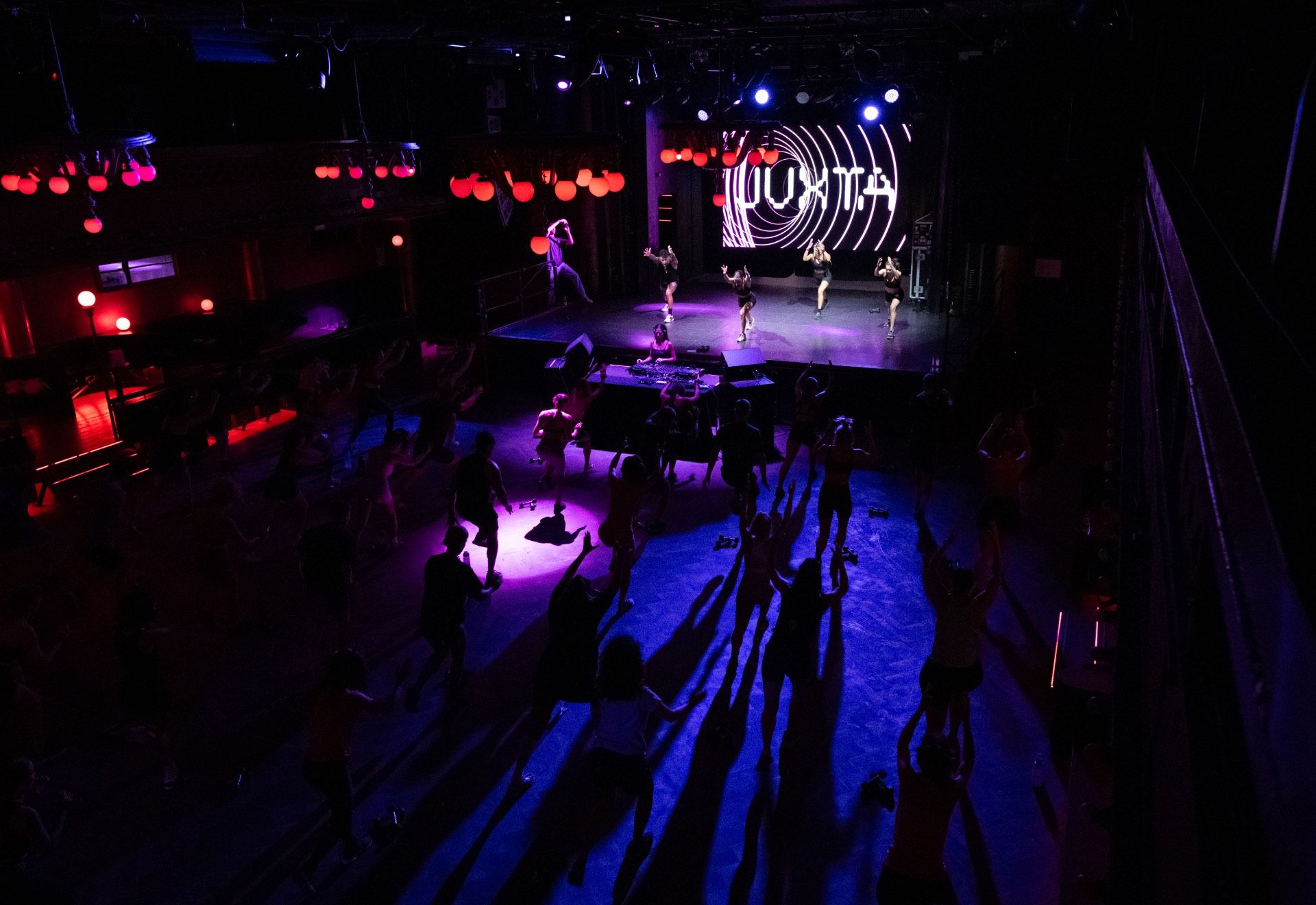 JUXTA: Fitness, DJ Set & Drinks en la Sala Apolo