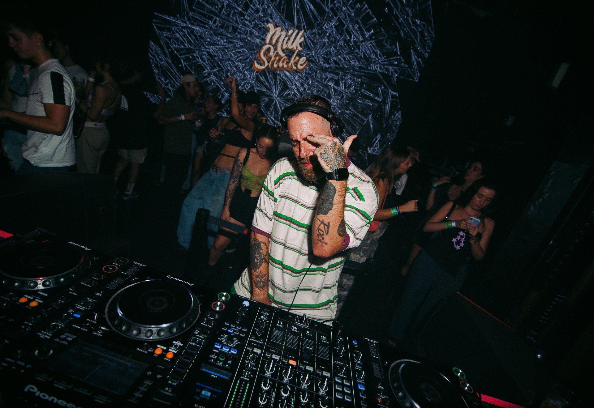 La (2) de Milkshake: Shake Sessions | Stile & Hot Cues