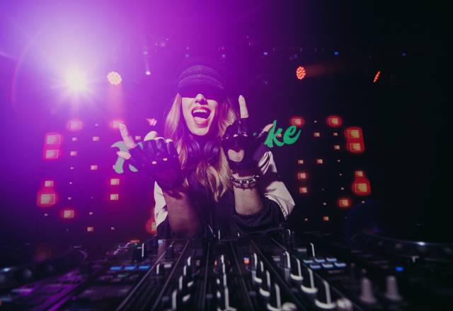 Milkshake: Bulma Beat & Mond Dj