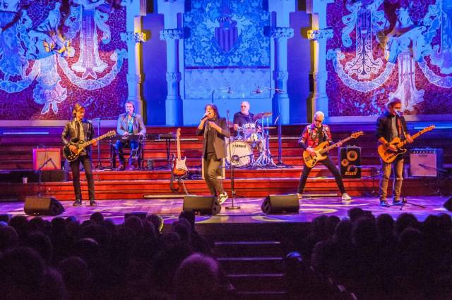 SMOKING STONES_concierto.jpg