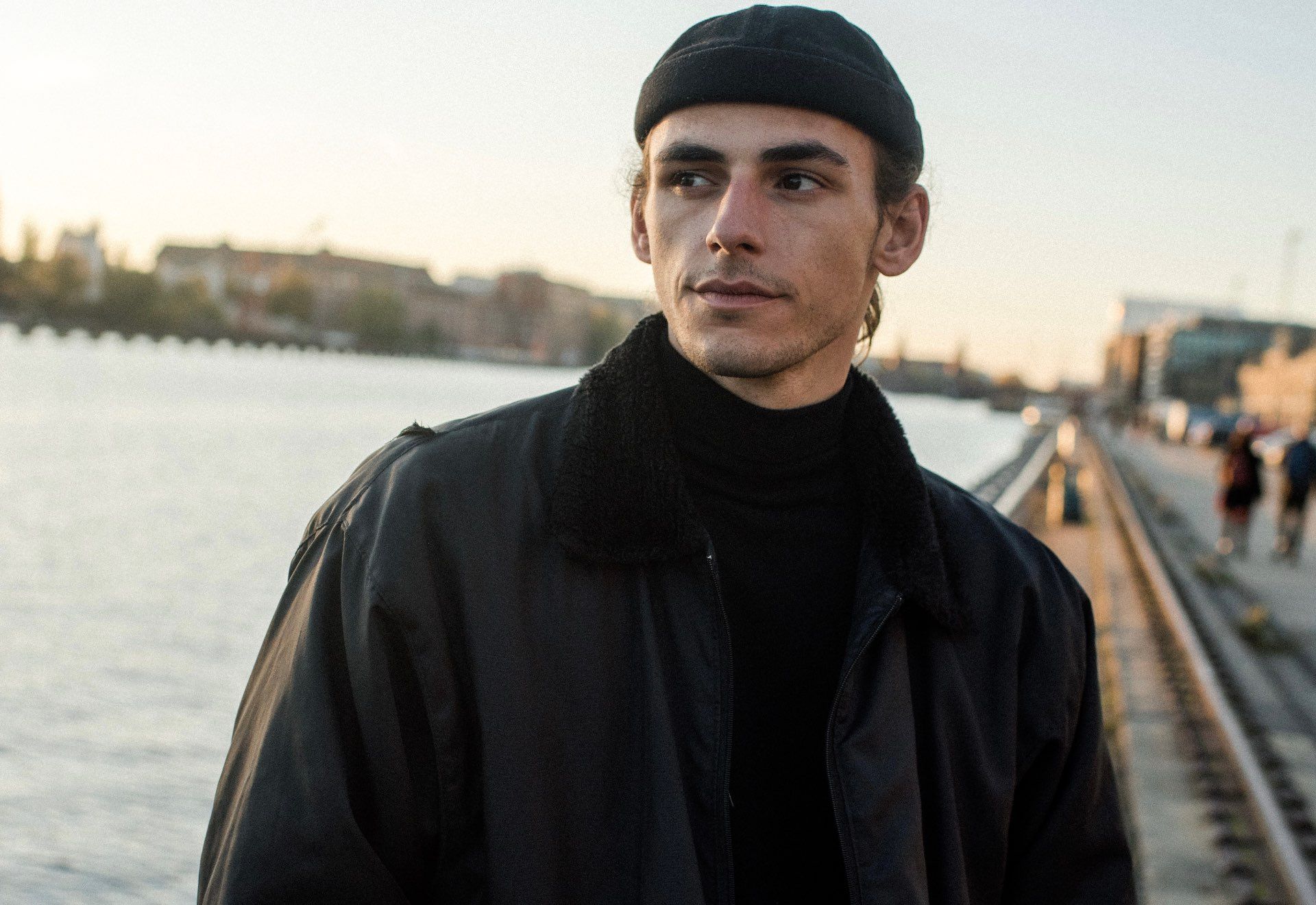 Astin: Quelza + Verraco + Stein