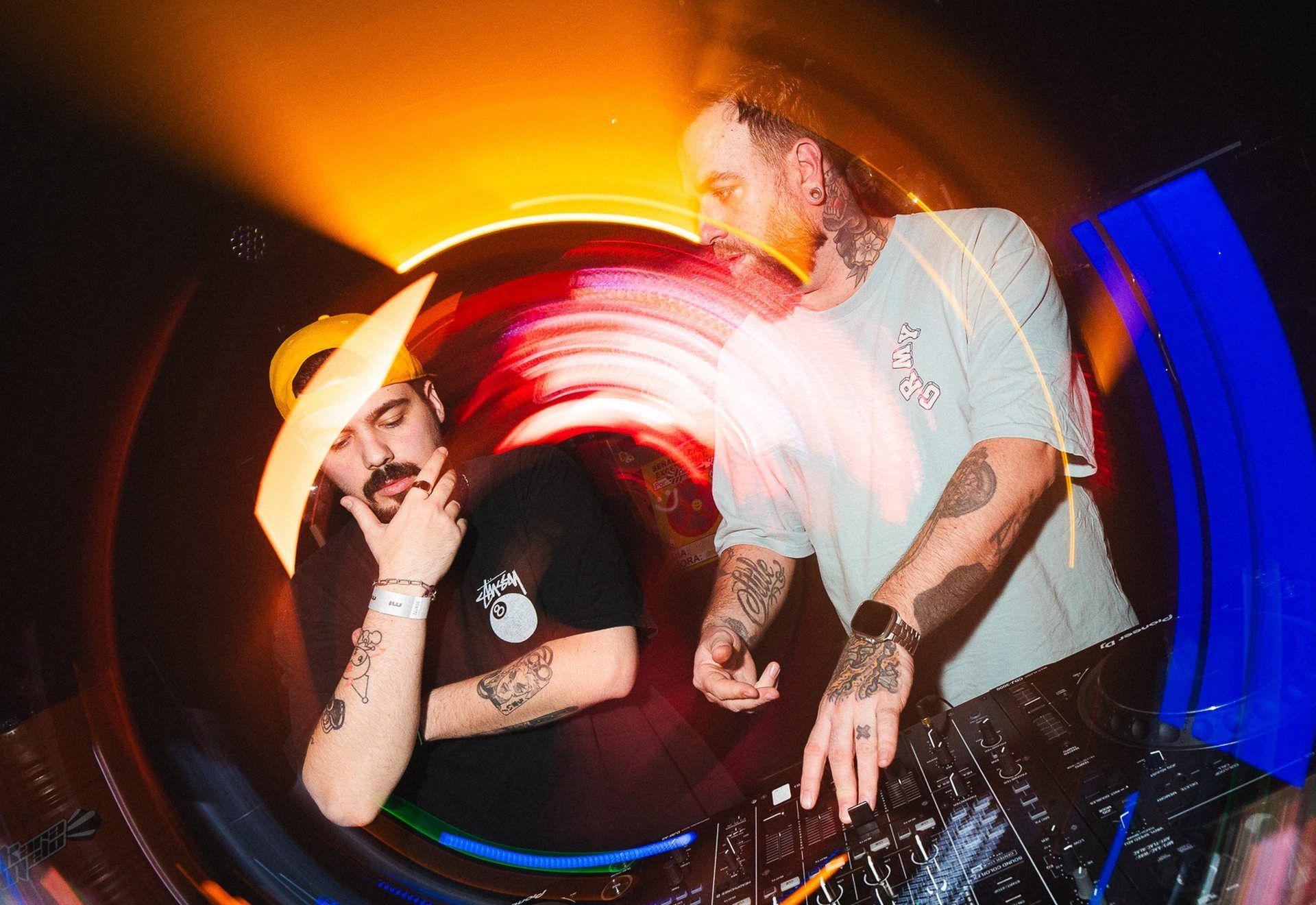 Milkshake: Dj Stile + Artista invitado