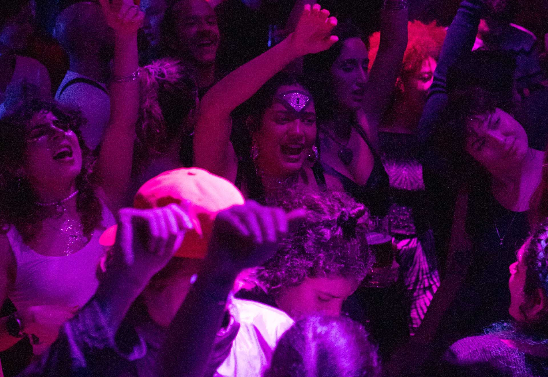 Apologia X Kz Caribe: Bzzhound (Sobetek) + A RASSS + La KÁ + Macondo + Ricc Domínguez  & Jofer millo