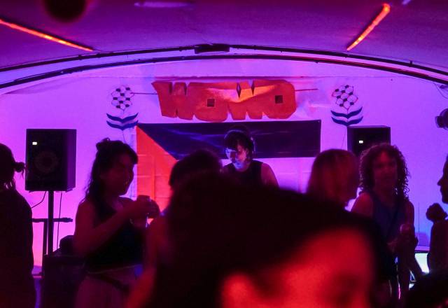 Apologia X WOWO: Mxxief +  Gabi Baska y Nina Piulats + Armina + Lulu + flowerboy + Estrella Or + MomaSé + Barbs B2B Courts