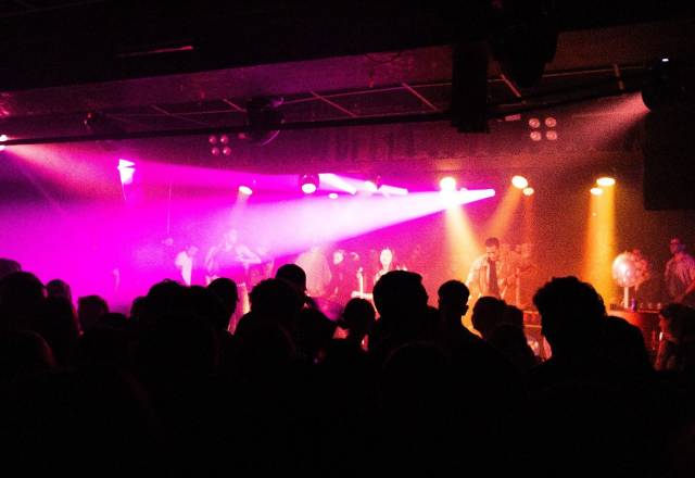 La (2) de Milkshake: Stile & ADCØ